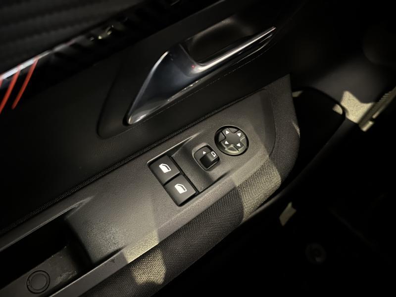 Image de la voiture Peugeot e-208