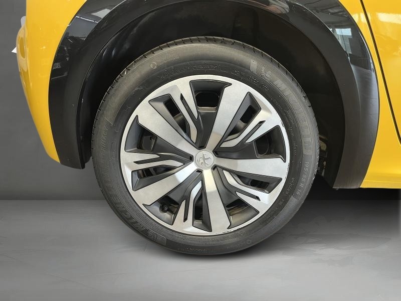 Image de la voiture Peugeot e-208