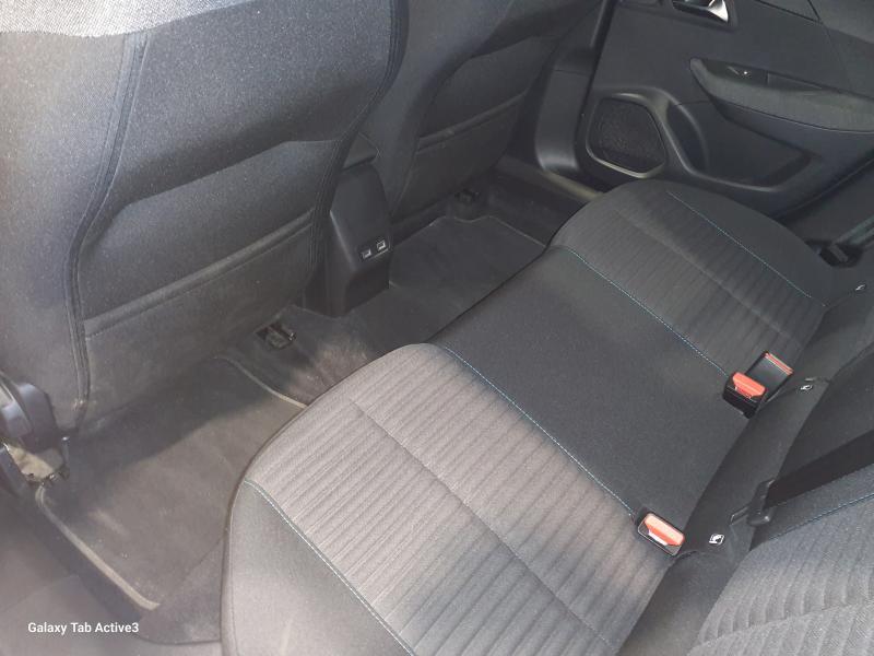 Image de la voiture Peugeot e-2008