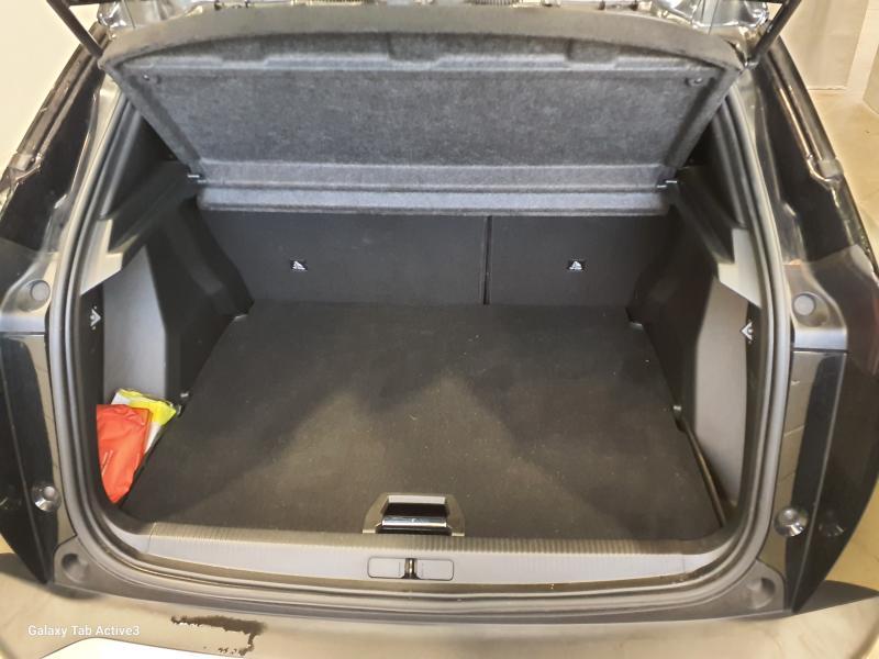 Image de la voiture Peugeot e-2008