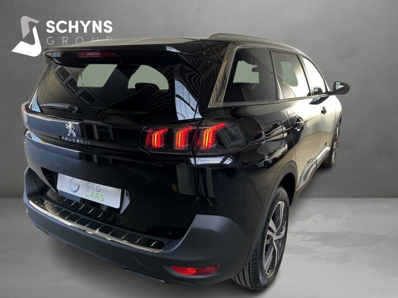 Image de la voiture Peugeot 5008