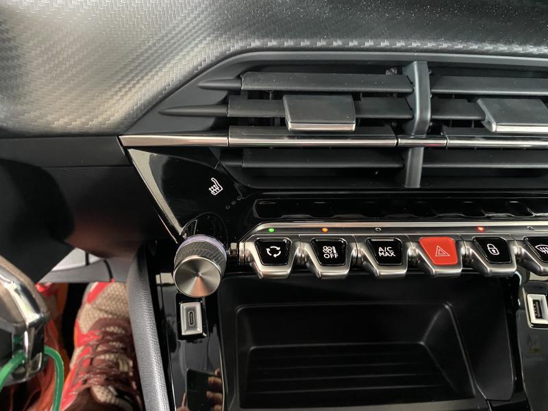 Image de la voiture Peugeot 2008