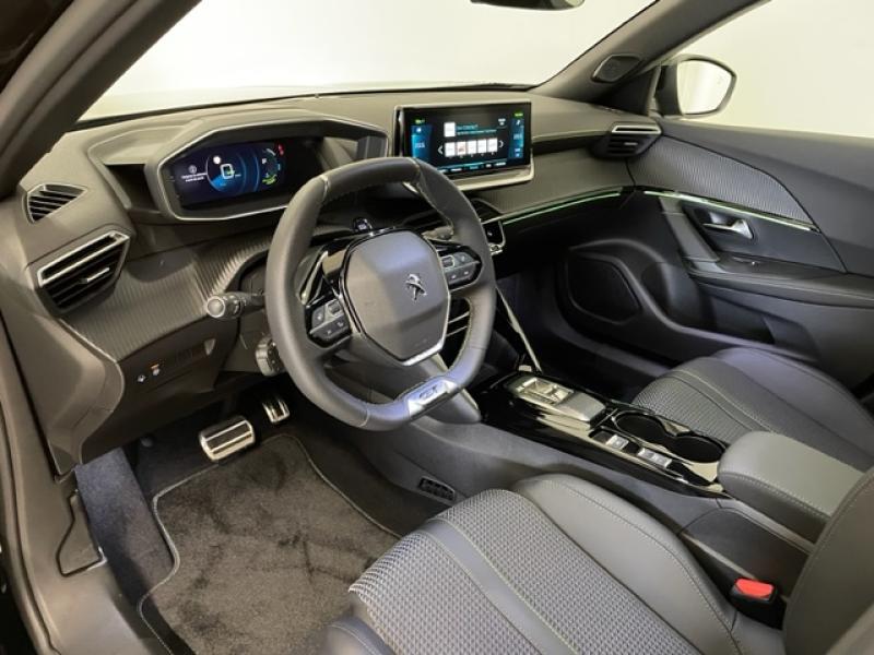 Image de la voiture Peugeot e-2008