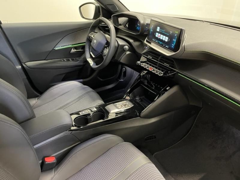 Image de la voiture Peugeot e-2008
