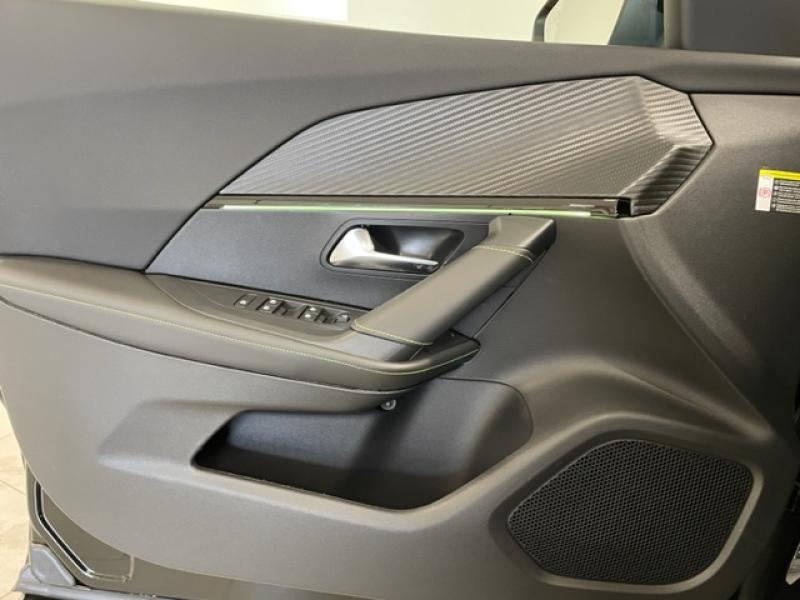 Image de la voiture Peugeot e-2008