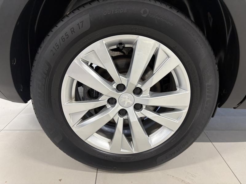 Image de la voiture Peugeot 5008