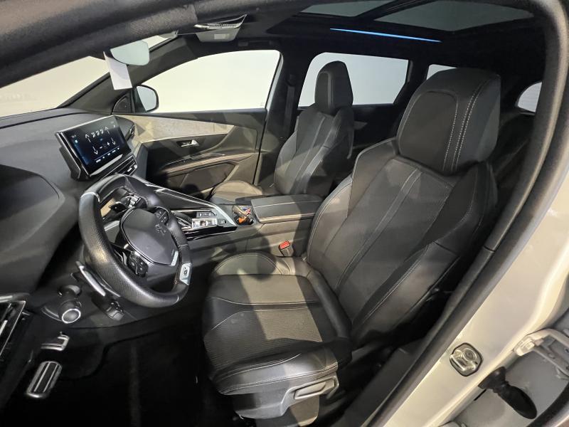 Image de la voiture Peugeot 5008