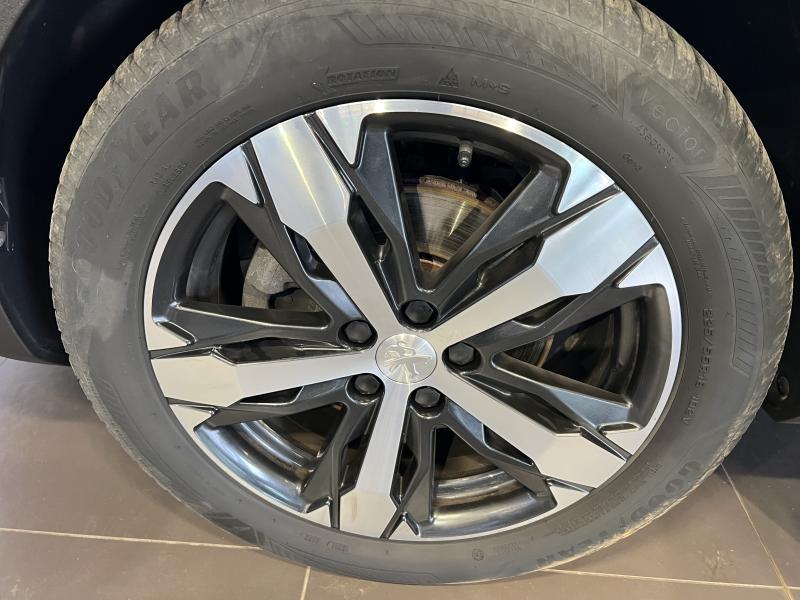 Image de la voiture Peugeot 5008