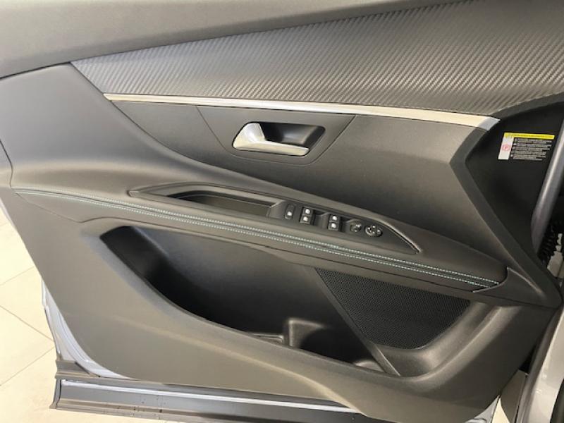 Image de la voiture Peugeot 5008