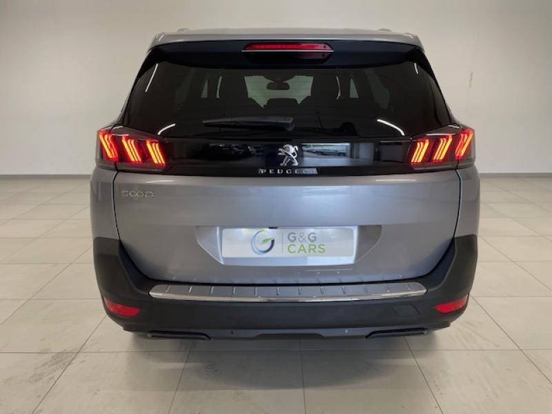 Image de la voiture Peugeot 5008
