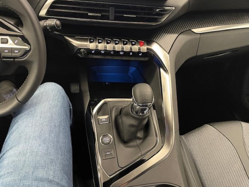 Image de la voiture Peugeot 5008