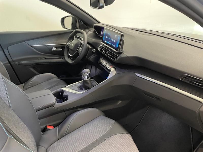 Image de la voiture Peugeot 5008