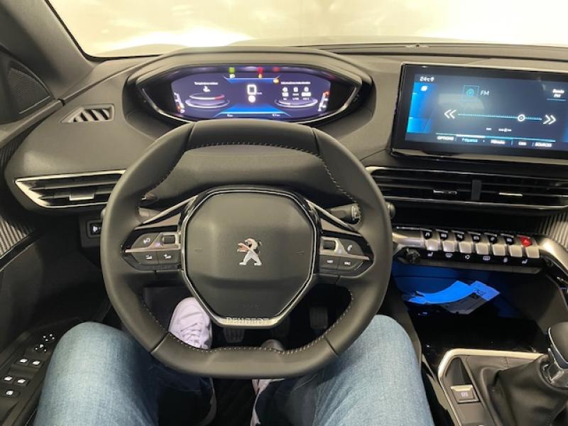 Image de la voiture Peugeot 5008