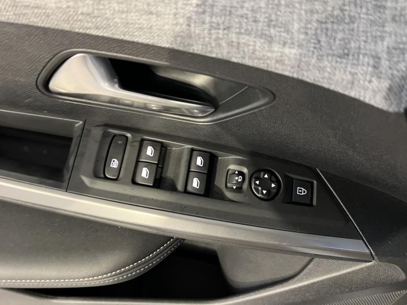 Image de la voiture Peugeot 3008