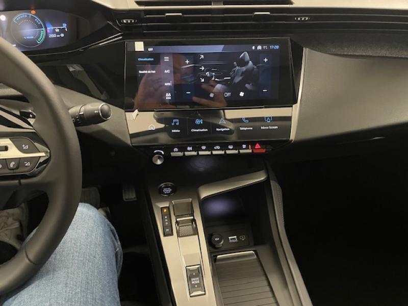 Image de la voiture Peugeot 408