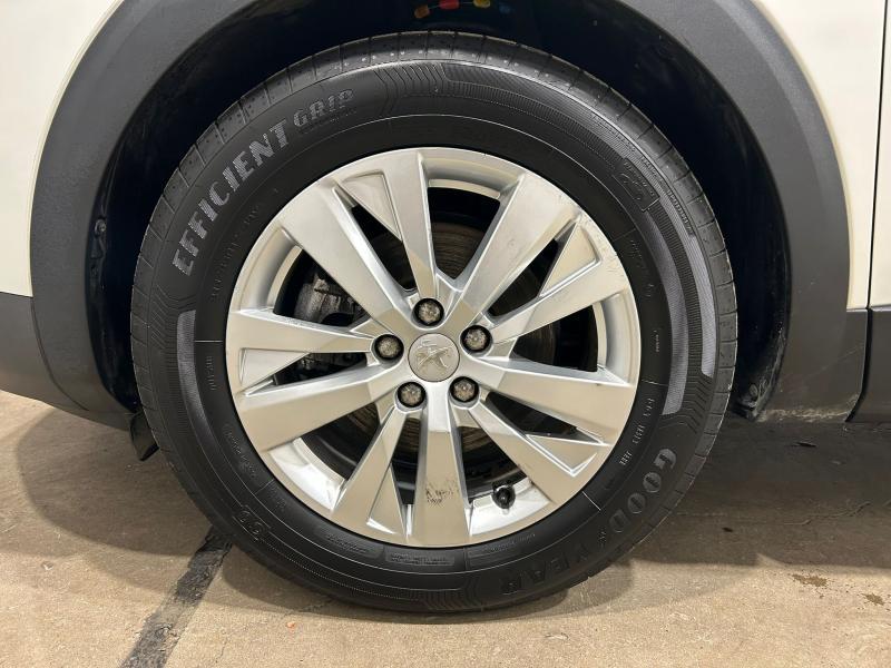 Image de la voiture Peugeot 3008