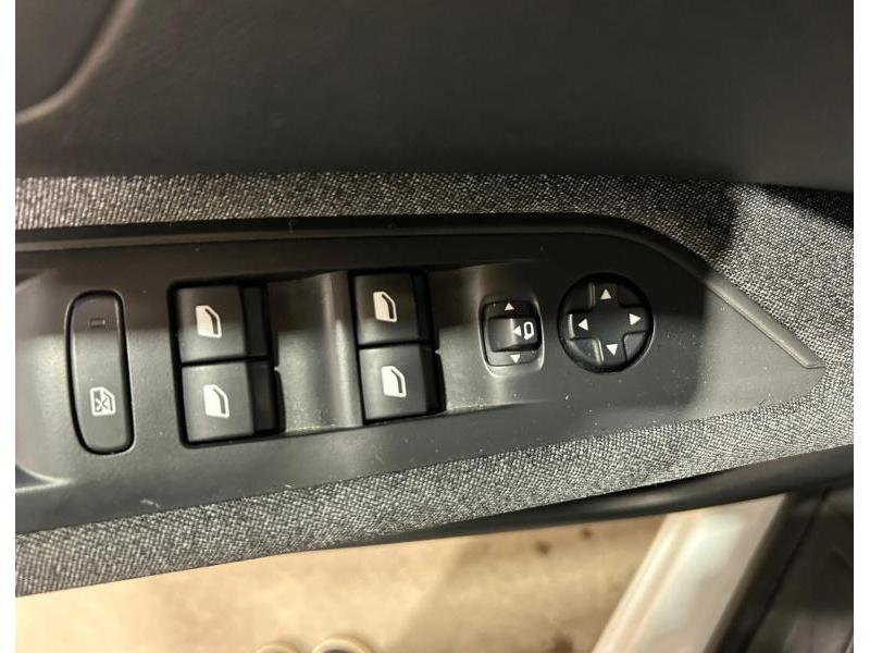 Image de la voiture Peugeot 3008