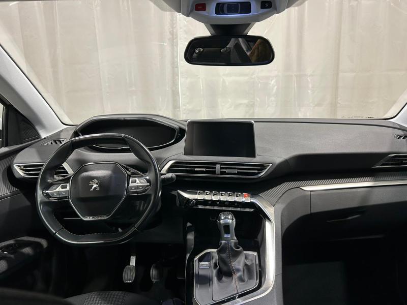 Image de la voiture Peugeot 3008