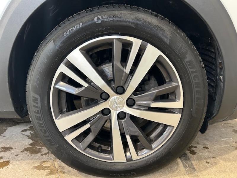 Image de la voiture Peugeot 5008