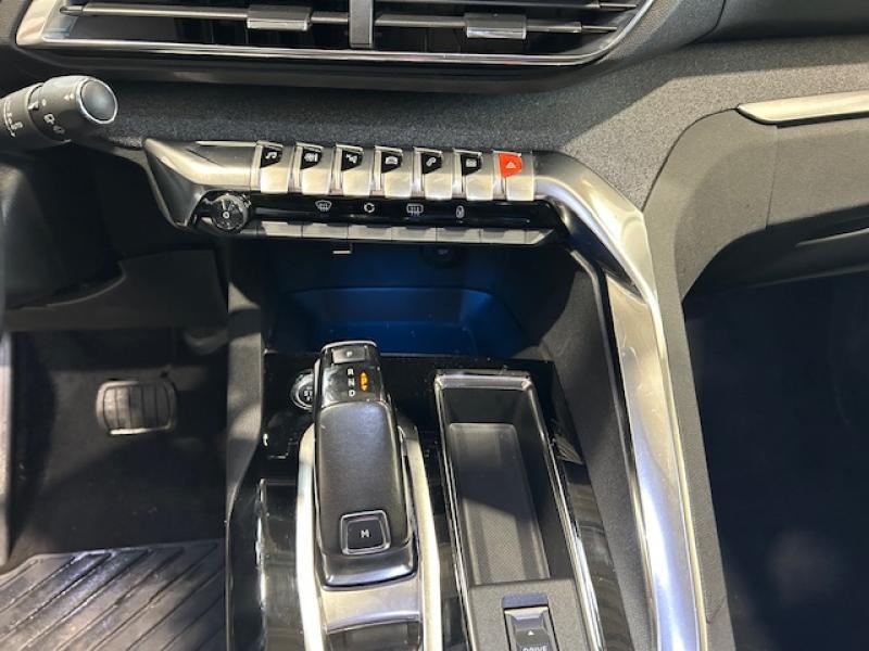 Image de la voiture Peugeot 5008