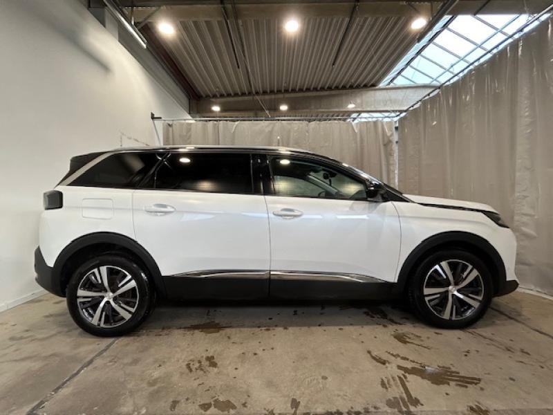 Image de la voiture Peugeot 5008