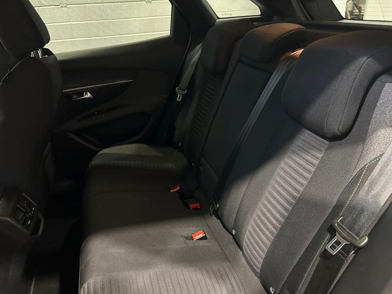 Image de la voiture Peugeot 3008