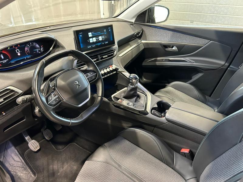 Image de la voiture Peugeot 3008