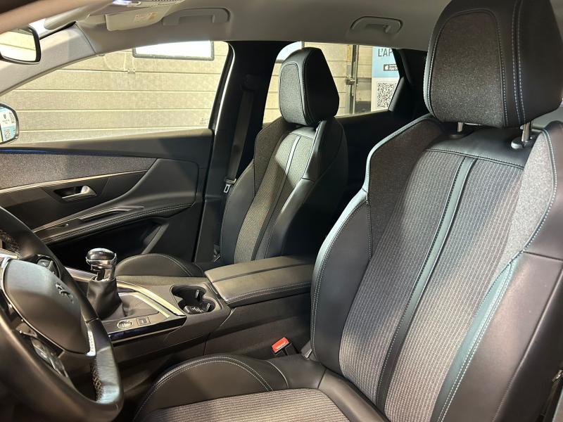 Image de la voiture Peugeot 3008