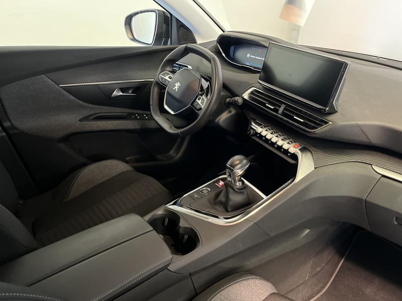 Image de la voiture Peugeot 3008
