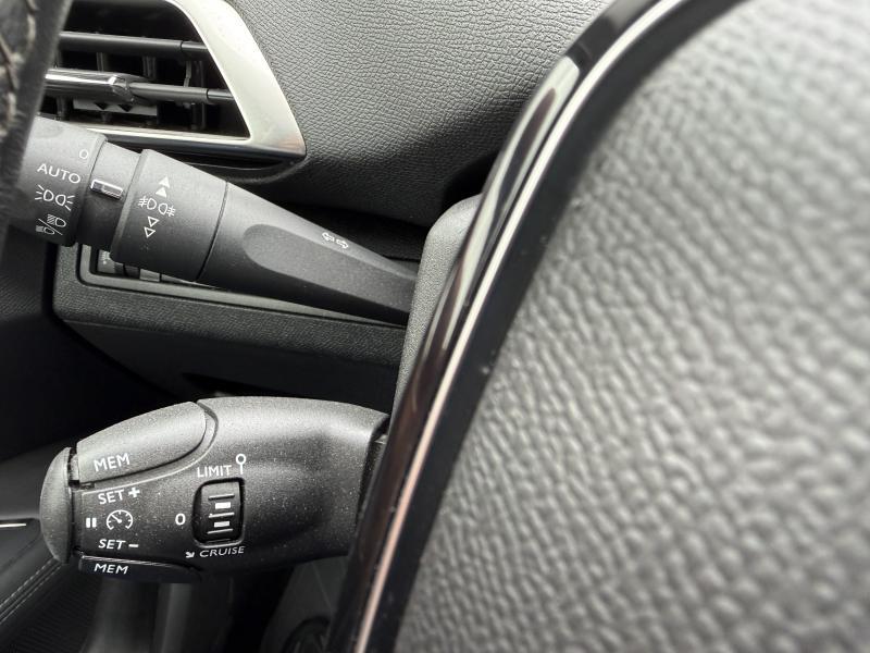 Image de la voiture Peugeot 3008