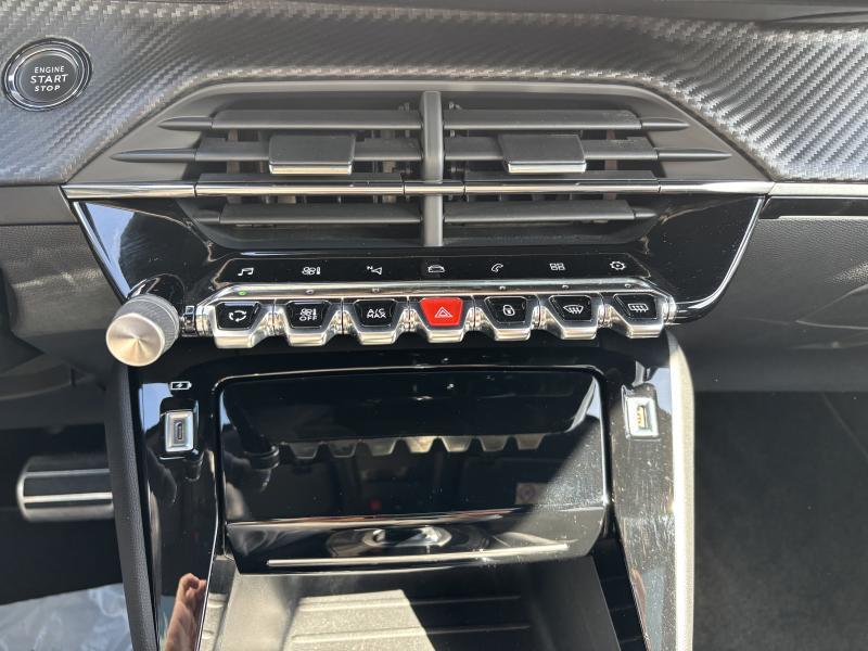 Image de la voiture Peugeot 2008