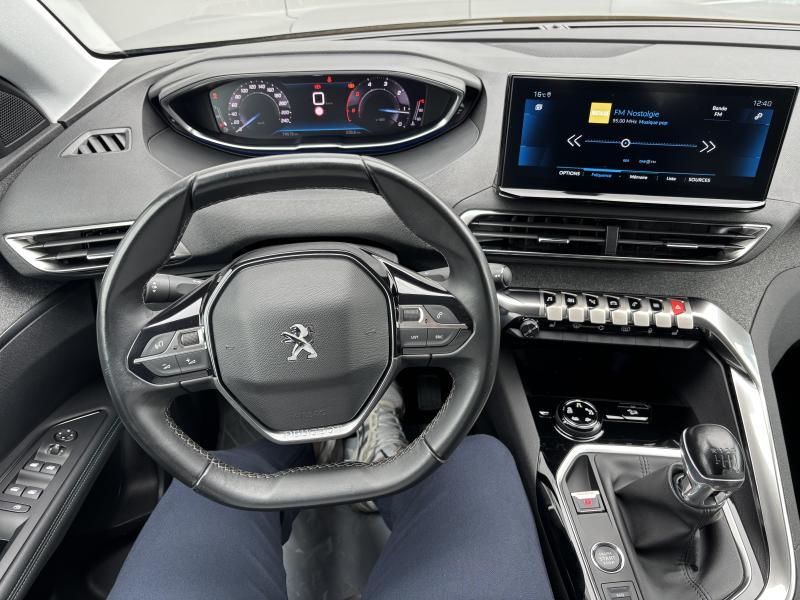 Image de la voiture Peugeot 3008