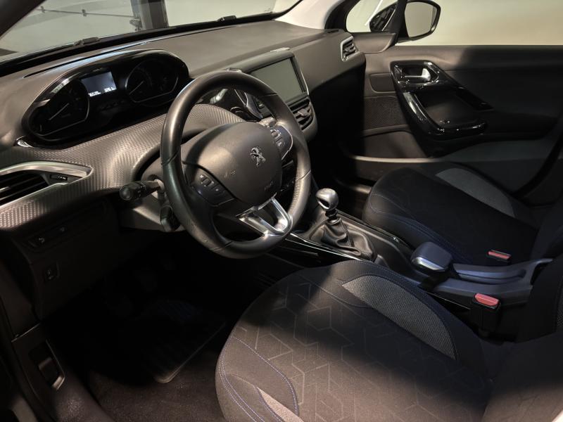 Image de la voiture Peugeot 2008