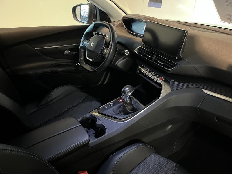 Image de la voiture Peugeot 3008