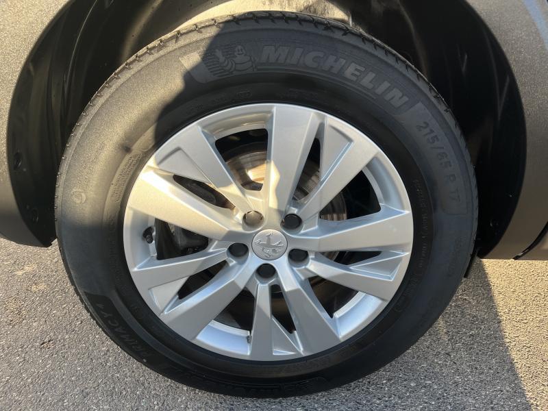 Image de la voiture Peugeot 5008