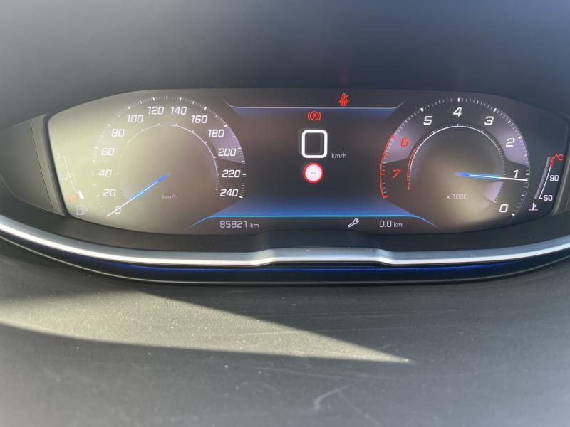 Image de la voiture Peugeot 5008