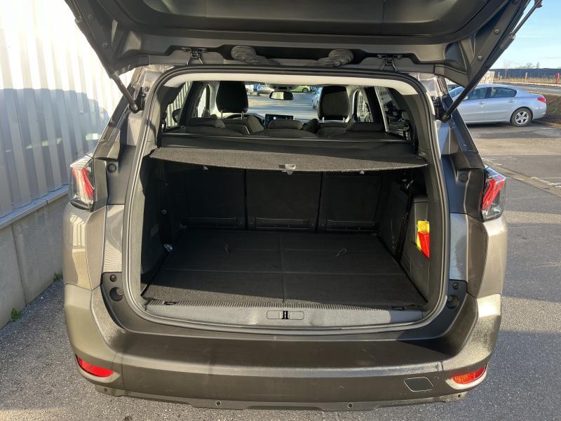 Image de la voiture Peugeot 5008