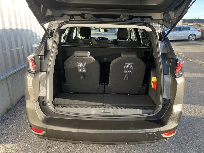 Image de la voiture Peugeot 5008