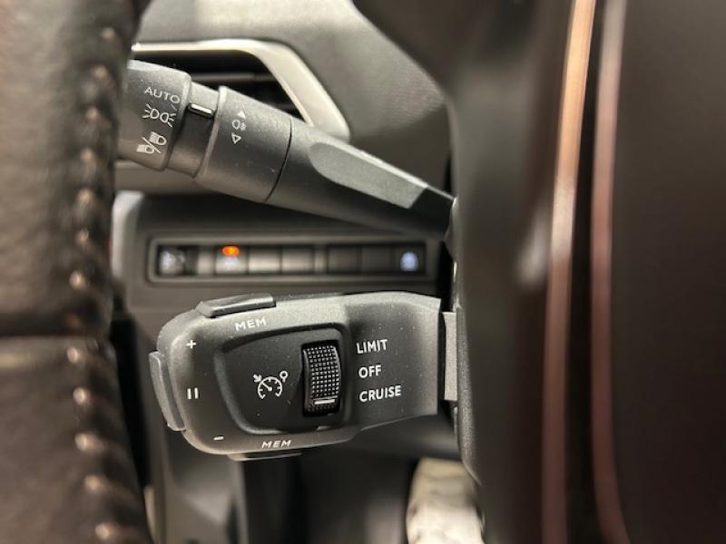 Image de la voiture Peugeot 5008