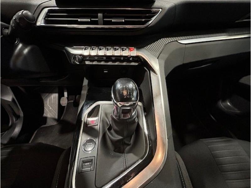 Image de la voiture Peugeot 5008