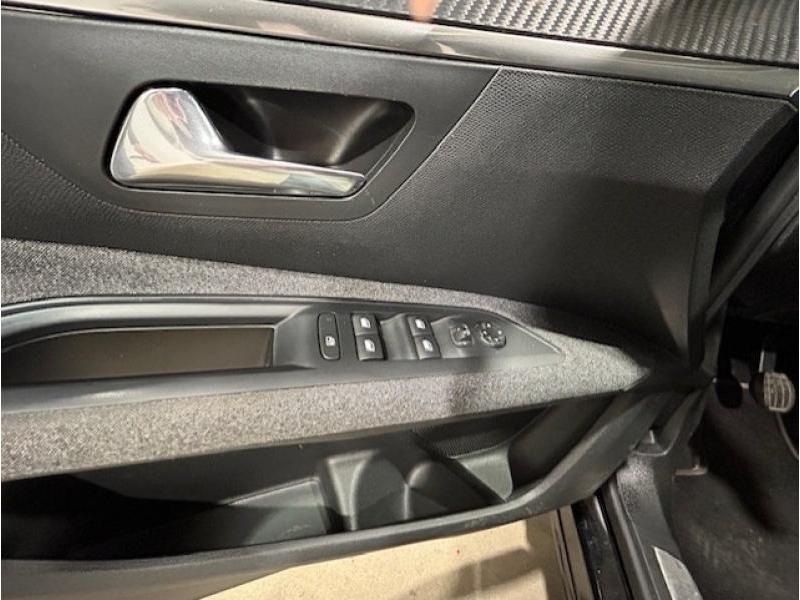 Image de la voiture Peugeot 5008