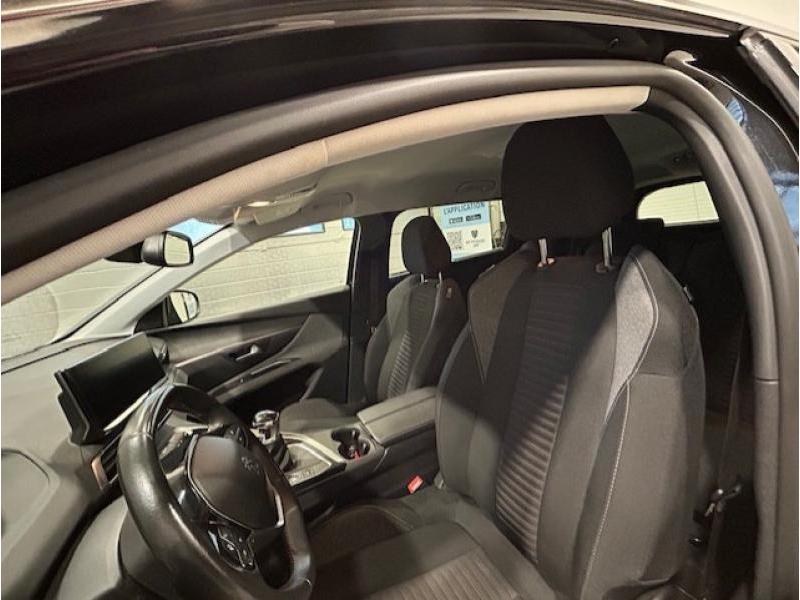 Image de la voiture Peugeot 5008