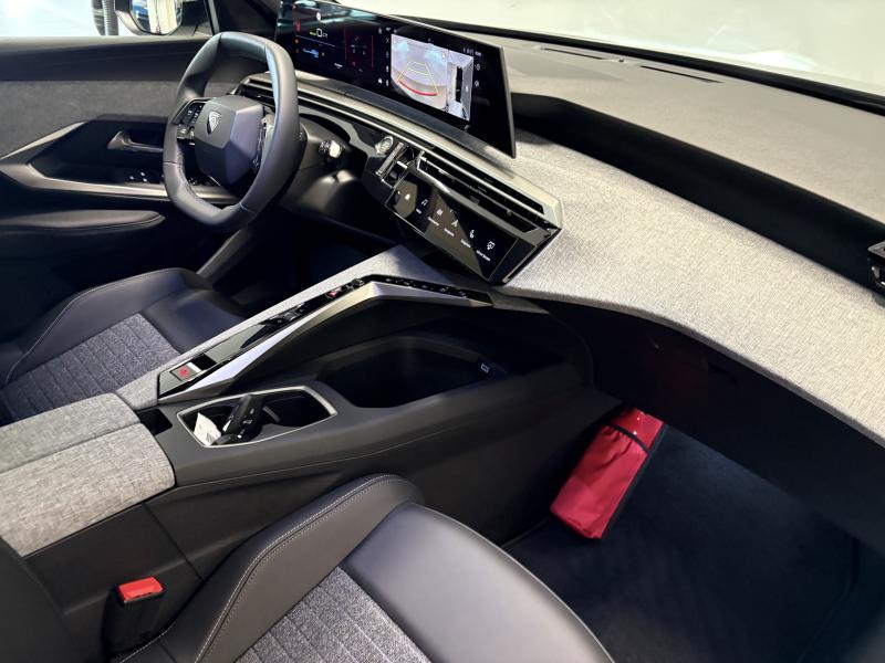 Image de la voiture Peugeot 5008