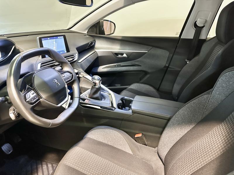 Image de la voiture Peugeot 3008