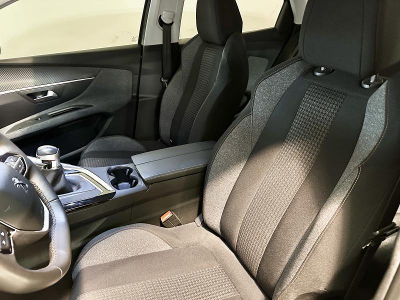 Image de la voiture Peugeot 3008