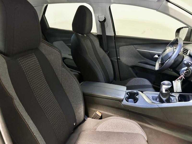 Image de la voiture Peugeot 3008