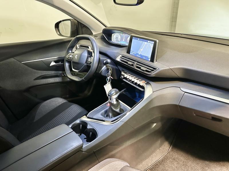Image de la voiture Peugeot 3008