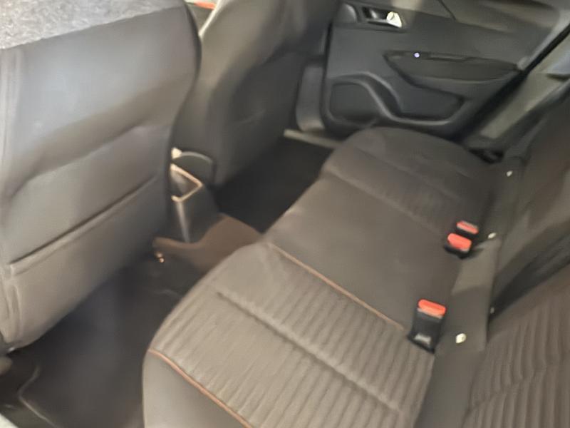 Image de la voiture Peugeot 2008
