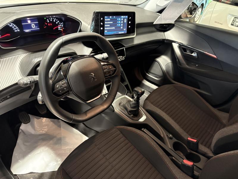 Image de la voiture Peugeot 2008