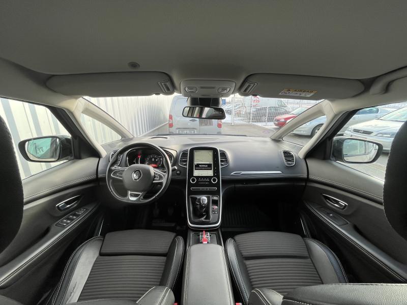 Image de la voiture Renault Scenic